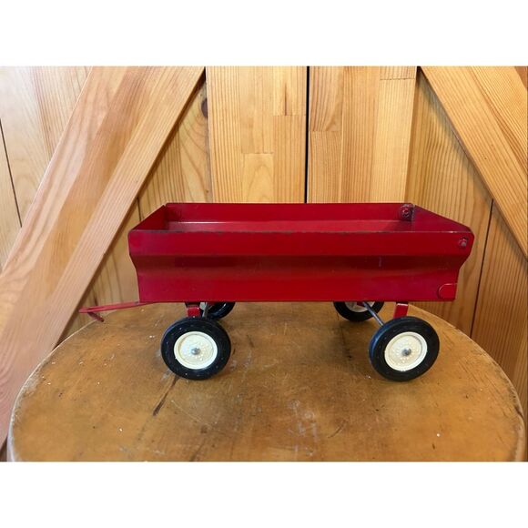 Vtg. Ertl Farm Toy Wagon Turning Wheels Opening Gate (5258) - Picture 1 of 10